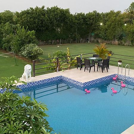The Singh Farm Cosy Private Pool Farm Villa Gurgaon Extérieur photo