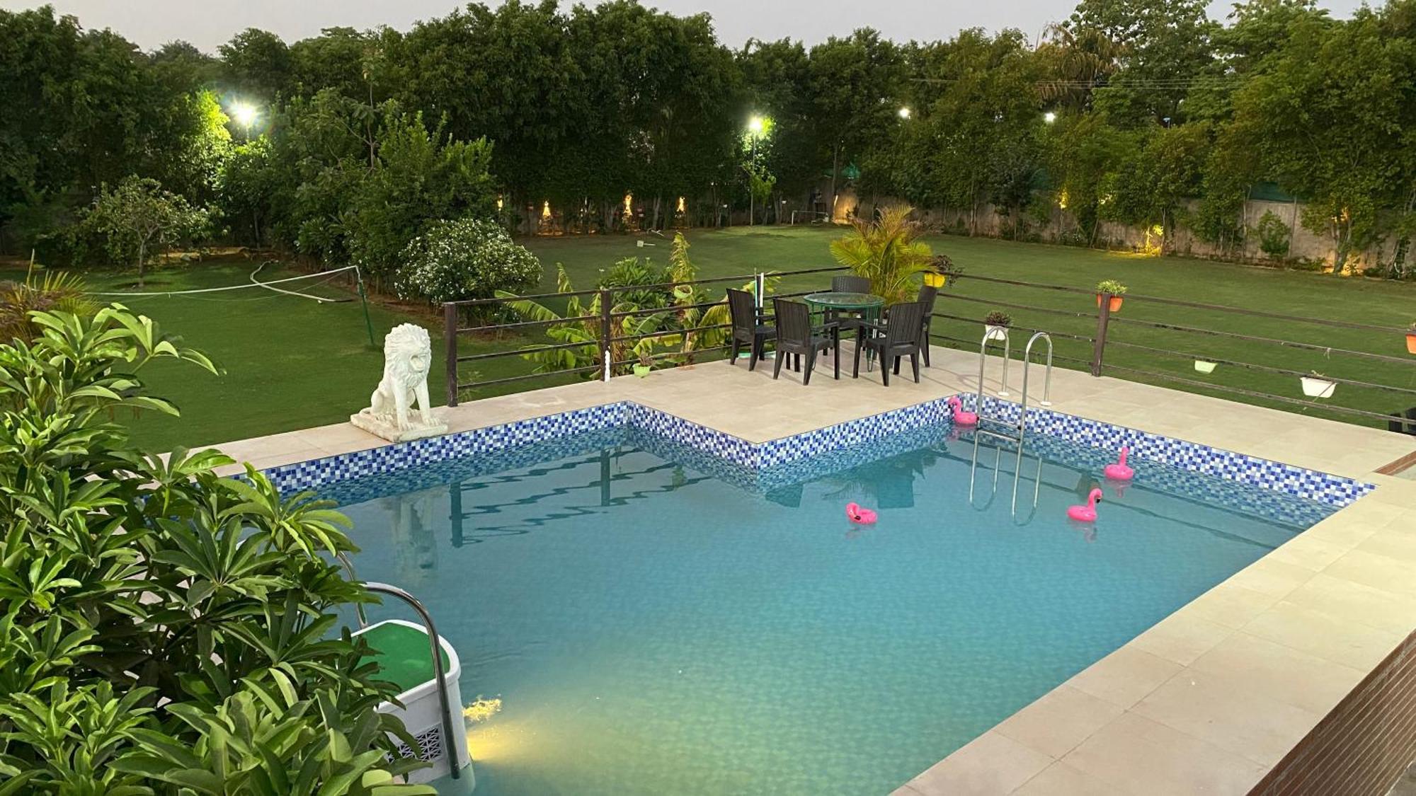 The Singh Farm Cosy Private Pool Farm Villa Gurgaon Extérieur photo