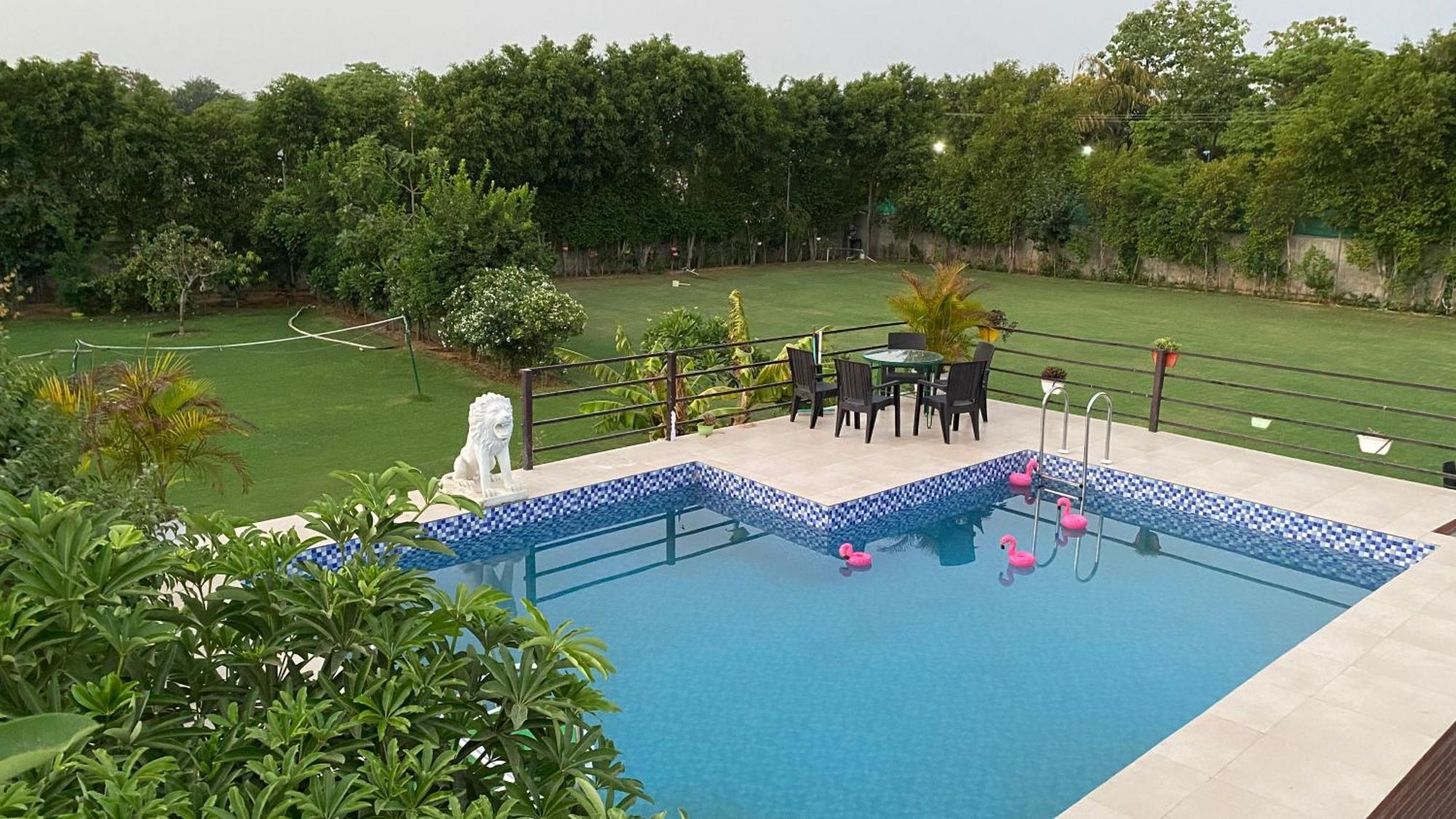 The Singh Farm Cosy Private Pool Farm Villa Gurgaon Extérieur photo